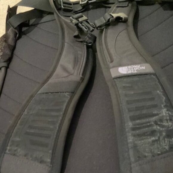 The North Face Jester Backpack New, Unused Unisex - Picture 9 of 9